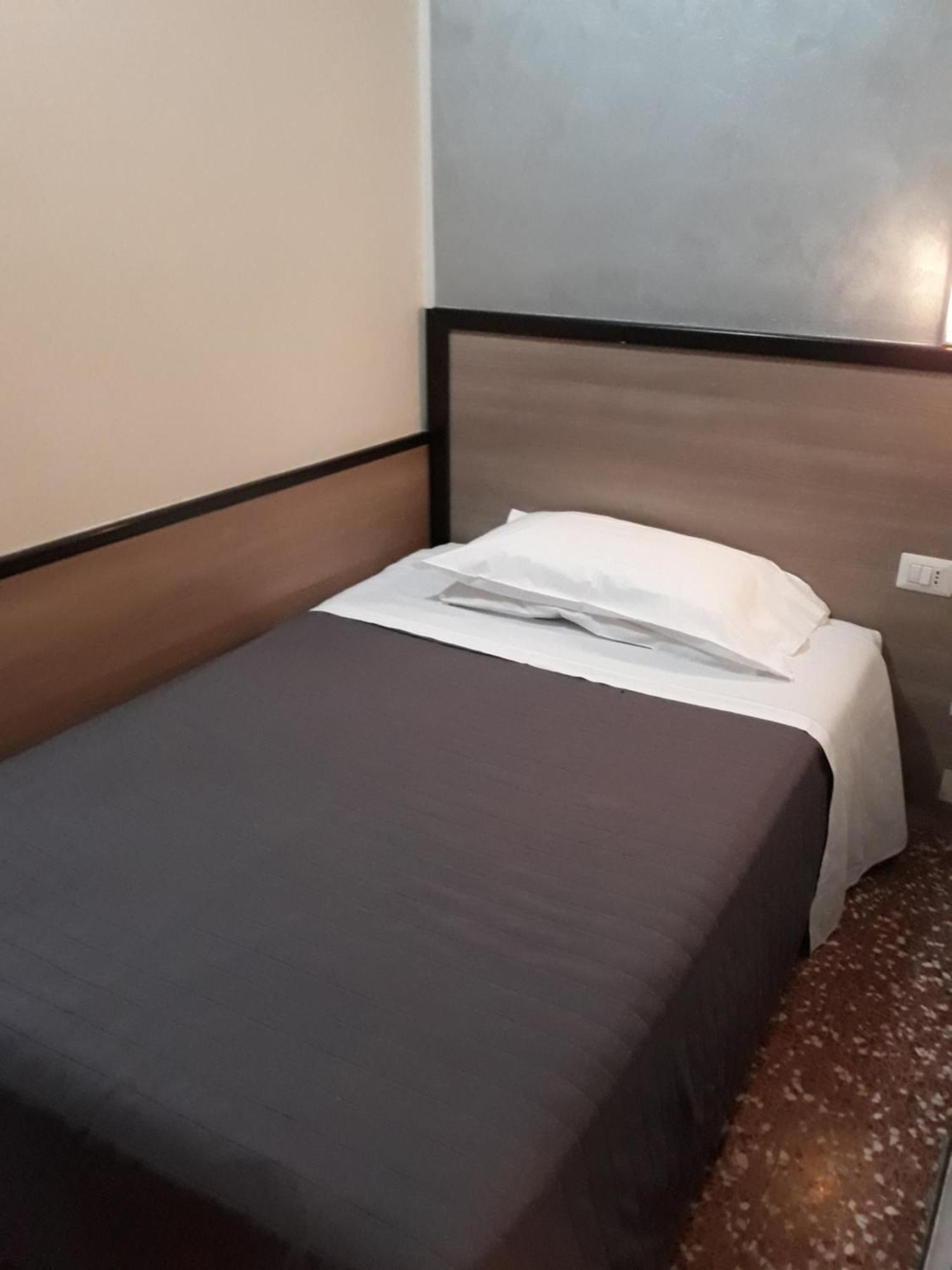 Hotel Salus Milão Exterior foto